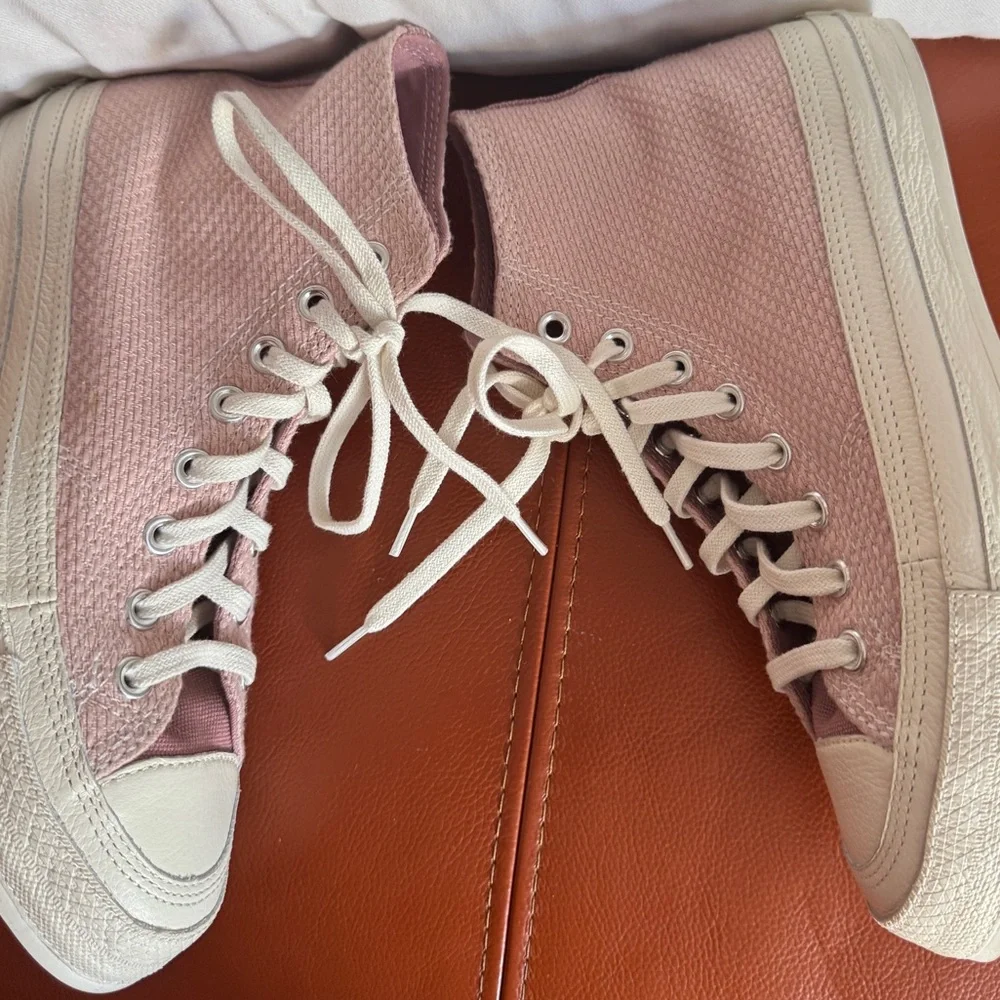 Converse Women's Pink High-Top Sneakers